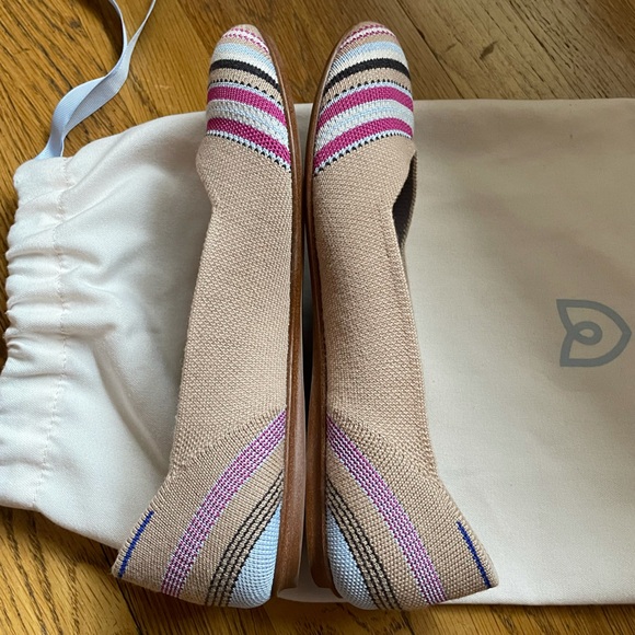 Like New Rothy’s The Merino Flat 6.5 - Picture 3 of 8